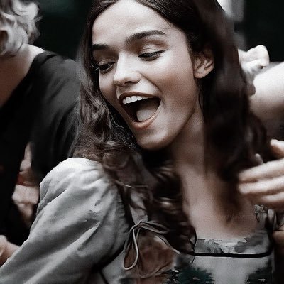 “you're mine and i'm yours…” - @coriolanuslover | #1 rachel zegler defender. world’s best mirrorball listener. professional snowbaird truther. and cats.