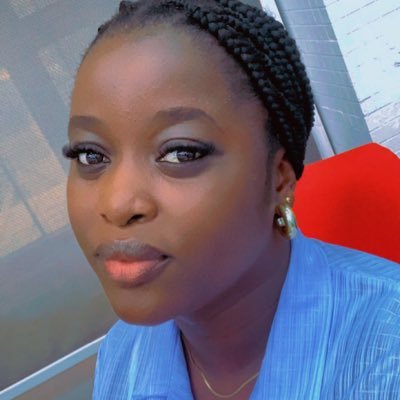 Dark Skinned🌚ll Foodie😋ll Christian💚ll Banker 😌II Arsenal ❤️