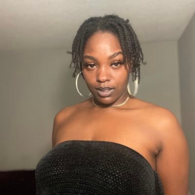 8*8*8 Heavy On The CHOCOLATE ✨🫰🏾NO MEET UPS🙅🏾♀️Yo Favorite Chocolate Girl ♎️ ASS SHAKAA 🤪Dm for self content 🌶️ https://t.co/pBE8FVc4K2