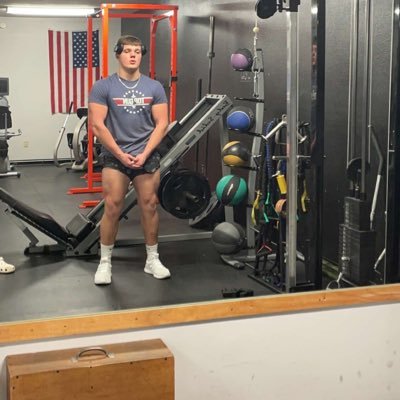 t&f #51 Dwight Township High School c/o27, 6’3 252(79in wingspan) OT/DE , Bench-325, Squat-415, Power Clean-260 gmail-grahammeister1029@gmail.com (815)848-7083