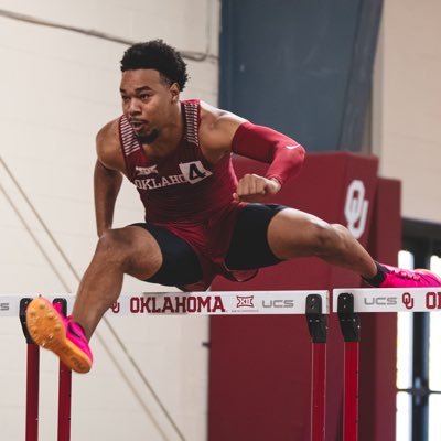 University of Oklahoma class of 2027🥇| 6’0 |Track & Field Hurdler| 300mH 37.30 | 110H 13.86 | 400mH 54.40 | 3.9 GPA | 200M 21.38 indoor time|100M 10.58