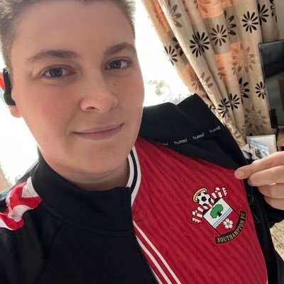 Just a girl who likes adventure , @Southamptonfc is my club and my world ❤️ kingsland 👑 @weareyonaka are the best band In the world! 🤘