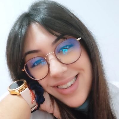 MAQUILLADORA,
CINE Y SERIES💚
LA ESPERANZA ES UN ERROR