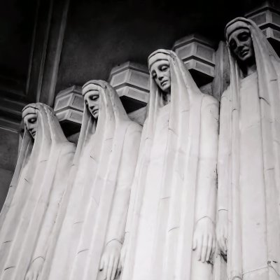 rachmetovsky's profile picture. alt-left statue guy
retvrn 2 marx