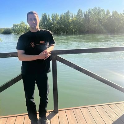 'El diablo le mostró todos los reinos del mundo. Y le dijo: Todo este dominio te daré; pues a mí me ha sido entregado, y a quien quiero se lo doy'. Lucas 4,5