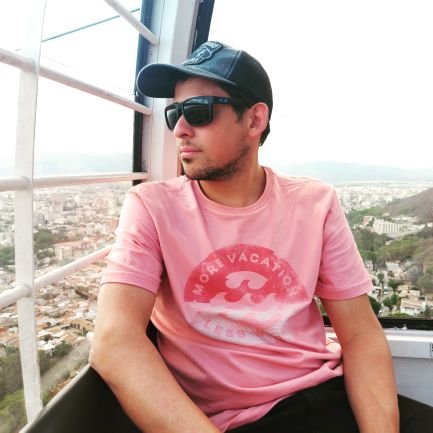fergolive_'s profile picture. Developer and designer