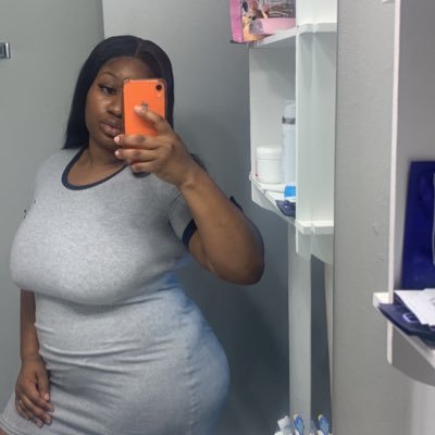 pumkindabratt's profile picture. IG/👻 @tasheka.lewisxo