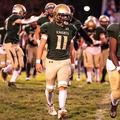 class of 27 wr/db 
century high School MD 
#11
gpa 3.1
40 yd 4.8 
bench 195