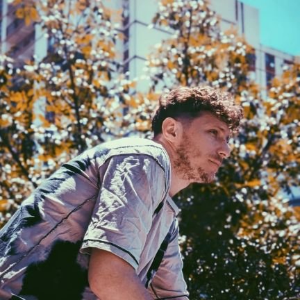 yaro_8ball's profile picture. ( 🇦🇷 ⚡🇺🇦 )