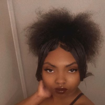 _WUTULUVV_'s profile picture. Life Itself is the most wonderful fairytale .💕🖇️