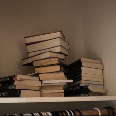 dearmarrr's profile picture. 너는 무서워하며 끝까지 걸어가는 사람.