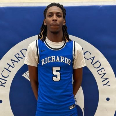 Student athlete at Richards Career Academy, Basketball player, Class of 2024| pg/sg| 6’4 #5️⃣