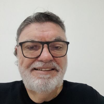 El comentarista de la tribuna,que viva el DEPORTIVO TÁCHIRA,con razón ó sin ella,💛🖤comentó lo que veo no juzgó...VISCA BARSA....⚽️⚽️⚽️⚽️⚽️anti-merenge.....!!!