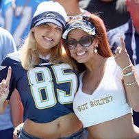 ❤️ ⚡️Chargers!⚡️, official raider hater, dog 🐶 mom, give me a modelo,