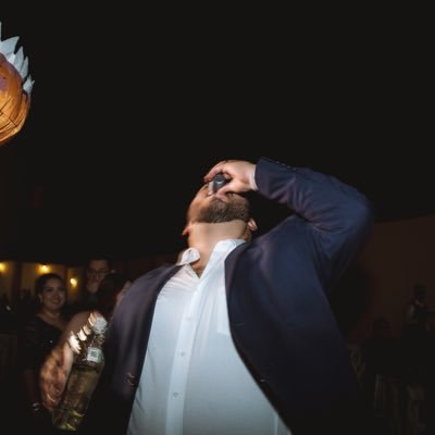 HansomeWiki's profile picture. Tonto de tiempo completo, alcoholico de oficio y pendejo de profesión.
