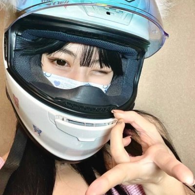 私はオートバイの初心者です、多くのオートバイの好きな友達と知り合うことを望んで、どうぞよろしくお願いします.....