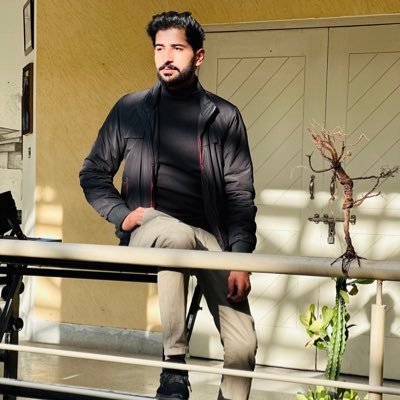 Waleedtweetss's profile picture. #Architect 👨🏻‍💻 Spree 🤲🏻 A Negative mind people never give u A positive life.✌🏻 Instagram:@waleedtweetss s.c:Waliimughal7