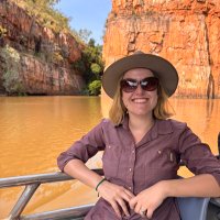 Emma Louise Smith (@dremmalouise) Twitter profile photo