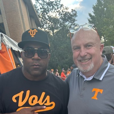 I love the Tennesse Vols and all those that wear or wore the Orange! Proud to be #VFL!! Proud member of the Volunteer Club