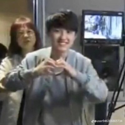 ijaeyu12's profile picture. 말랑경수사랑/EX6                                                                      디엠해줘요!!!!!!!!나 착해!!!!!!!!!