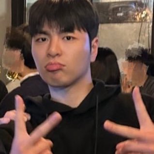 _ikonichoe's profile picture. ikonic • exo-l • reveluv • once