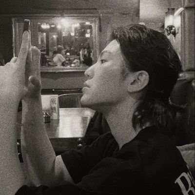 comfortplaceaku's profile picture. comfort place🫂