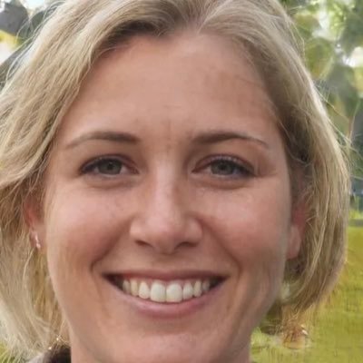 AnaBlan95371509's profile picture. Analista política gallega