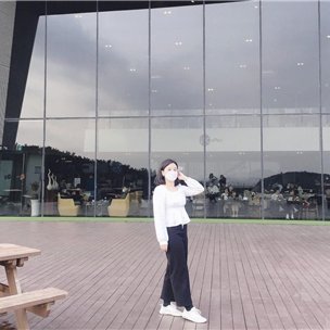 Cカップ/155cm。お弁当屋さんです。会える人LINEください→https://t.co/e2hOBFq7RI