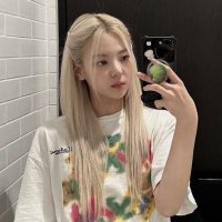 𖦹 ⋆° ✮ lucy! (@skitzythinker) 's Twitter Profile