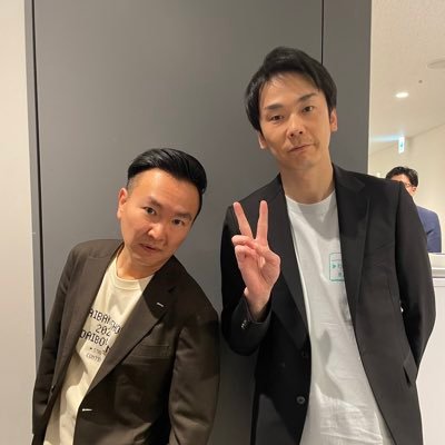かまいたち好きでOMAETACHI会員♡いつからかかまいたちの沼にずっぽりハマりました🤣濱リリ推し🫶基本的にかまいたちの事ばかり呟きますのでうるさいようであればフォロー外してもらって大丈夫です😅無言フォロー、いいね👍失礼します🙏