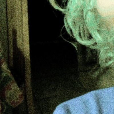 alekrink's profile picture. mew