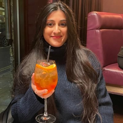 ☬ Ldn/Warwick Alum🎓, polyglot, sitcom lover, chanteuse (at heart)✨