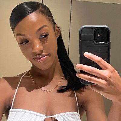 henders7163987's profile picture. 