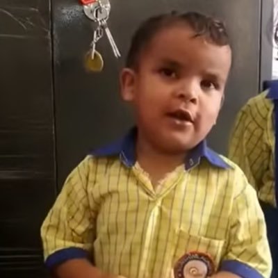 KhattiToffy's profile picture. Maine toh Khatti Toffee khayi hai 😏 🍬🍬🍬