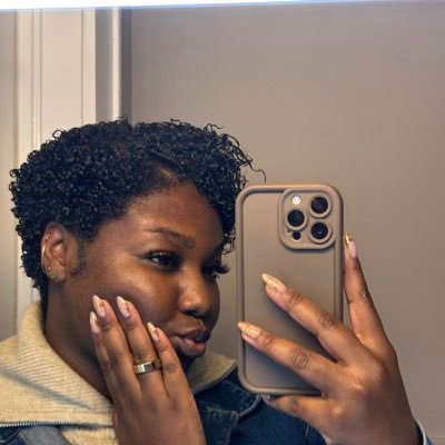 just a girl trying to overshare on the internet again