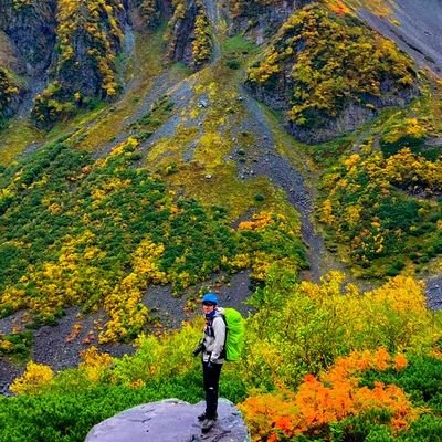 ♂ 金沢市出身→京都市在住。山歩き、バックカントリースノーボード、日本酒ハンブレッダーズ、可愛いウソのカワウソ、F1、建築物、柴犬。