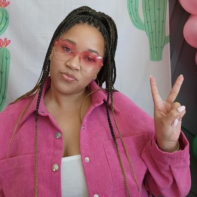 sunshine_jay92's profile picture. Living my life in the sunshine 🌞