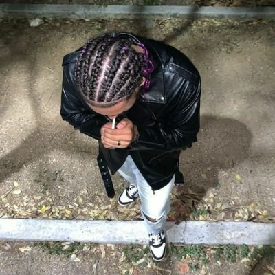 Eledelanight's profile picture. Compositor depre/loquito del centro/esquizofrénico en potencia