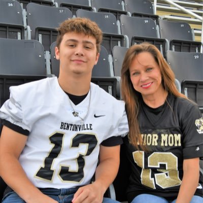 LINDSEY & ASSOCIATES REALTOR®️ BENTONVILLE + BHS Tiger Football Mom