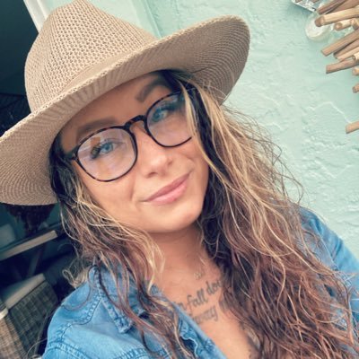 ⛰️Wild Heart Adventurer 🌿Plant Medicine 🍄 Holistic Health👩🏼🌾 Healing myself & raising x3 feral heathen boys.👩👦👦Extremely spiritual-not religious.👁️