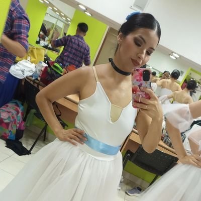Bailarína
3° ISFD
Sueños y metas claras, trabajando para cumplirlas✨