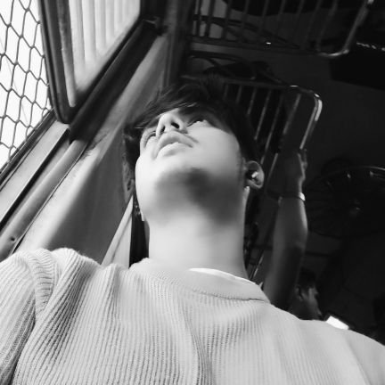 RahulDevFront's profile picture. 👨‍💻 SDE | Building Automation No Code Platform
 React & TypeScript Enthusiast | Code, Coffee, and Creativity |