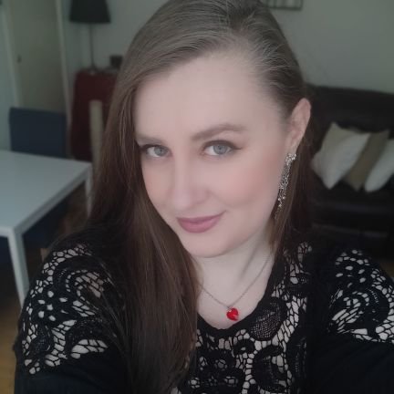 Variety streamer on Twitch, YT and X!
hEDS / Hypermobility syndrome
E-mail: ladygallethril@gmail.com
Instagram/TikTok/YT/Twitch: Gallethril