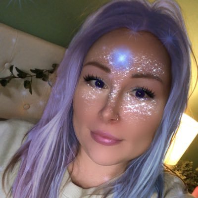 bplusw7's profile picture. YOU’RE SO GOLDEN ☀️