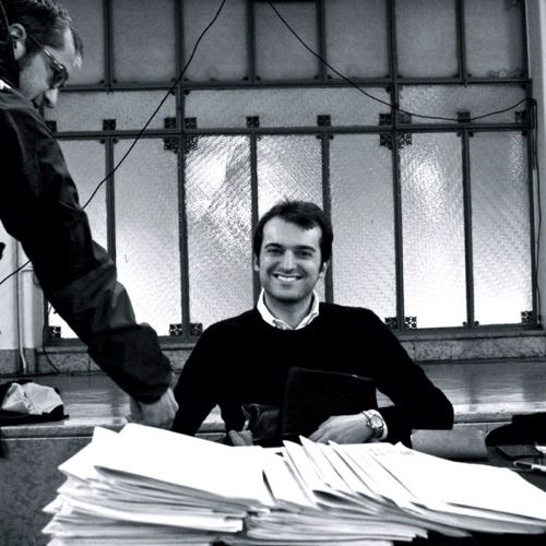 scuolanotarile's profile picture. SNV. Scuola Notarile Viggiani. Ogni singola lezione può essere seguita di persona, in videoconferenza in diretta o in differita.