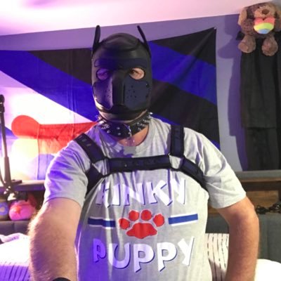 Delaware based Pup looking to make friends. ABSOLUTELY NO MINORS YOU WILL BE BLOCKED !!!!!!!!!