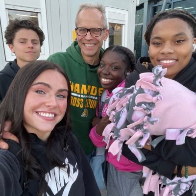 Daninhamden's profile picture. 