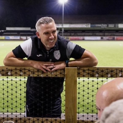 Assistant Manager of #TeamMichael 👨👩👧👦 | Merthyr Town Head Coach ⚪️⚫️ | Curriculum Leader of Physical Education 🏋🏻| UEFA A 📜⚽️ | Enq: @evosportsmanage