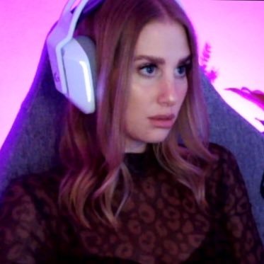 (18+) washed gamer and streamer. she/they. adhd. free palestine.