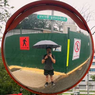 ihzasli's profile picture. I neither know nor think that I know